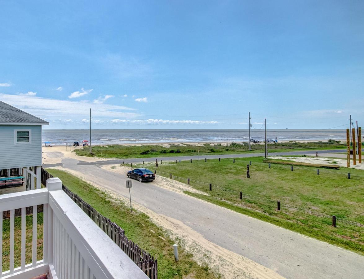 Spring Break Specials! Front Row Views - Tiki Bar - Playground Holiday home Bolivar Peninsula